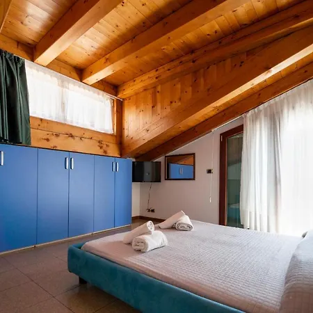 Capri 3*