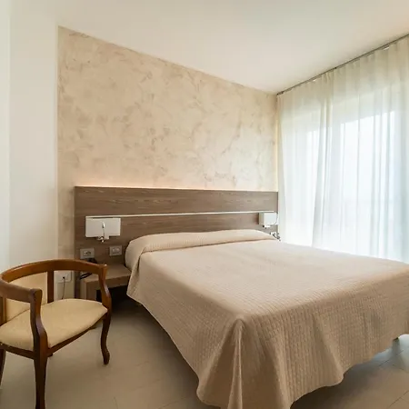 Hotel Capri 3*