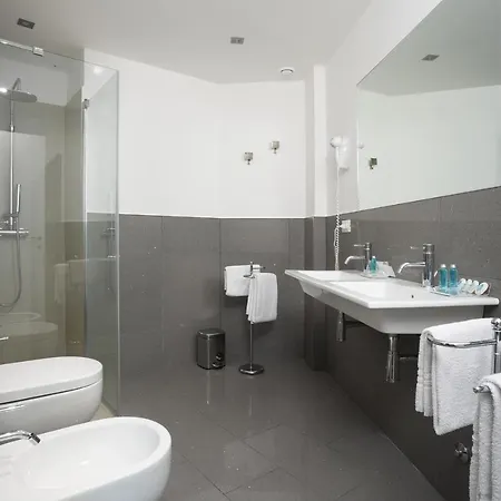 Capri 3 Stelle Superior 酒店 3*