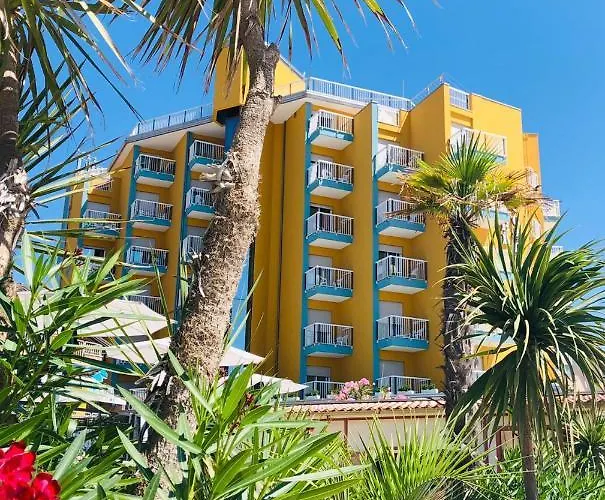 Отель Capri 3 Stelle Superior 3*