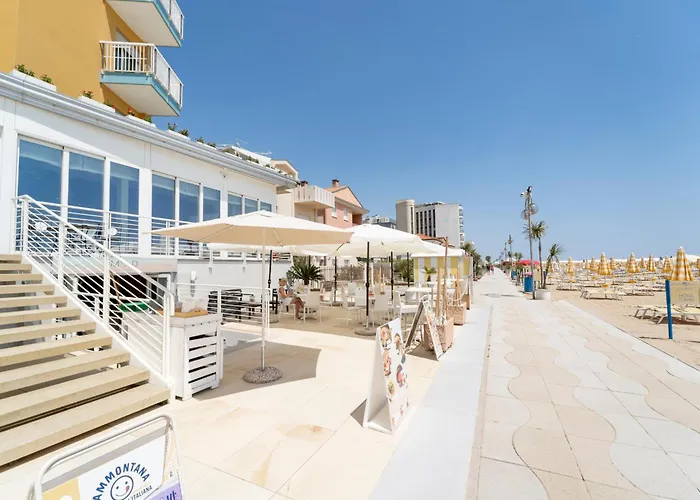 Отель Capri 3 Stelle Superior Лидо-ди-Езоло