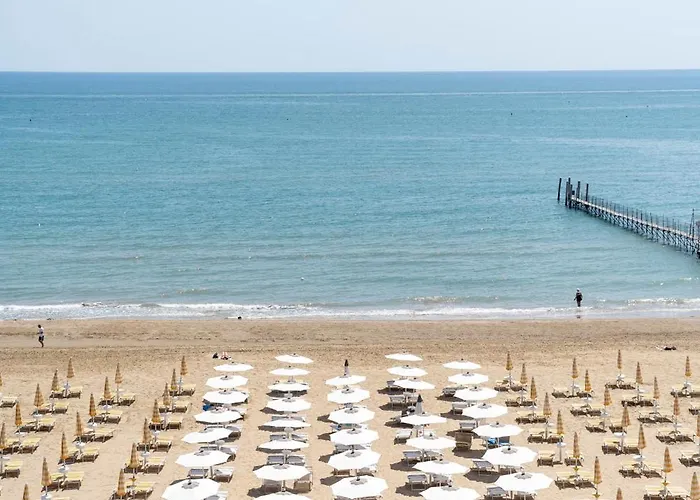 Отель Capri 3 Stelle Superior 3*